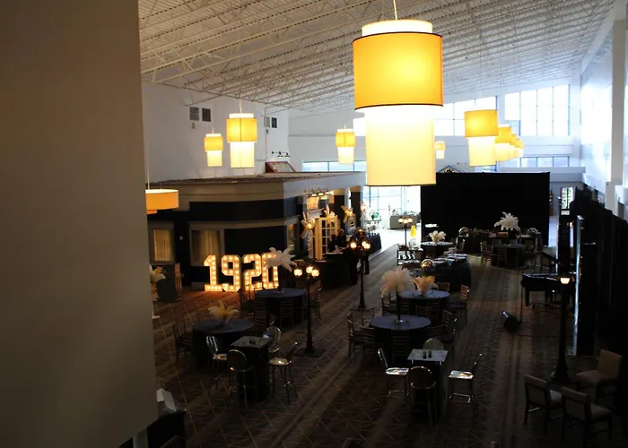 Wyndham Flint Mi Grand Blanc Bishop Airport Conference Ct
